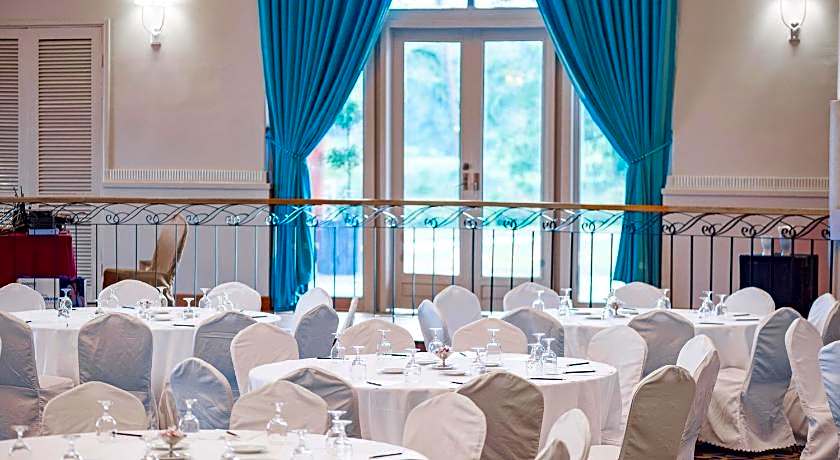Inya Lake Hotel