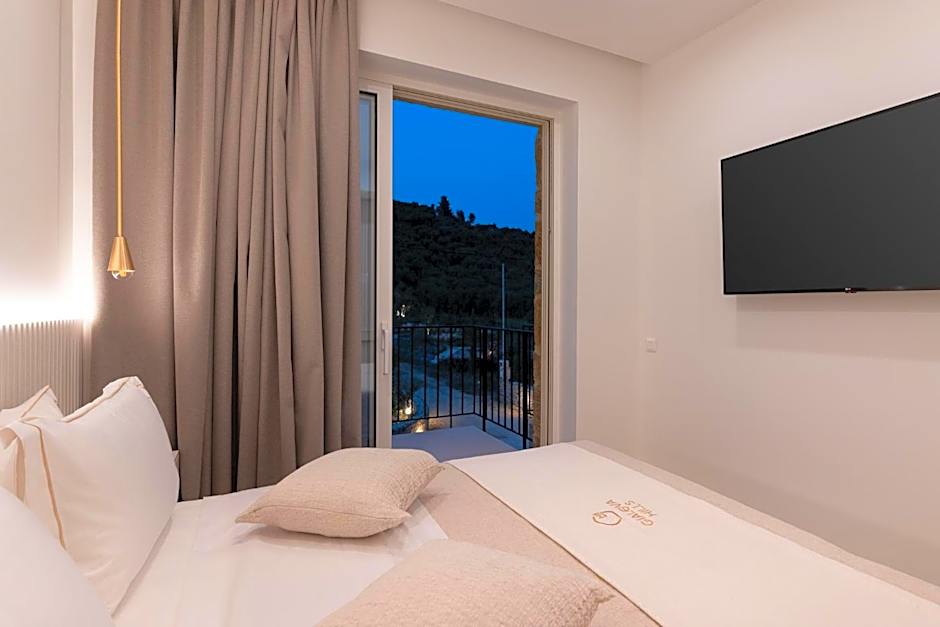 Gialova Hills 8 - Luxury Apartments with Pool