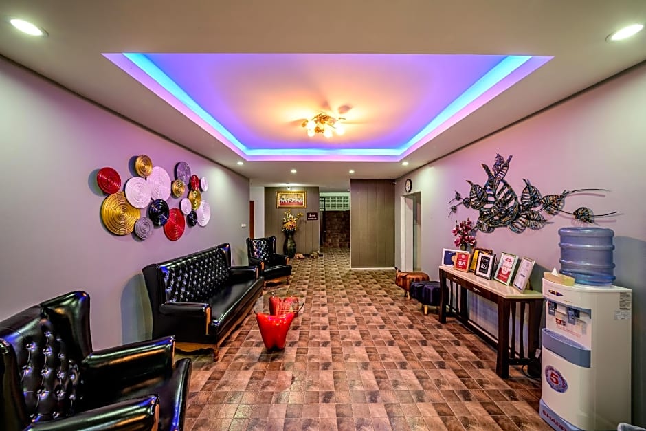 Nai Yang Place - Phuket Airport