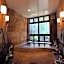 Hakuba Onsen Ryokan Shirouma-So