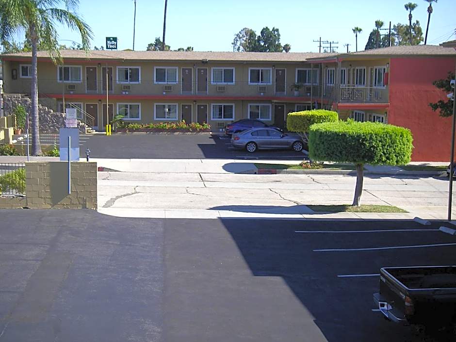 Fullerton Lodge