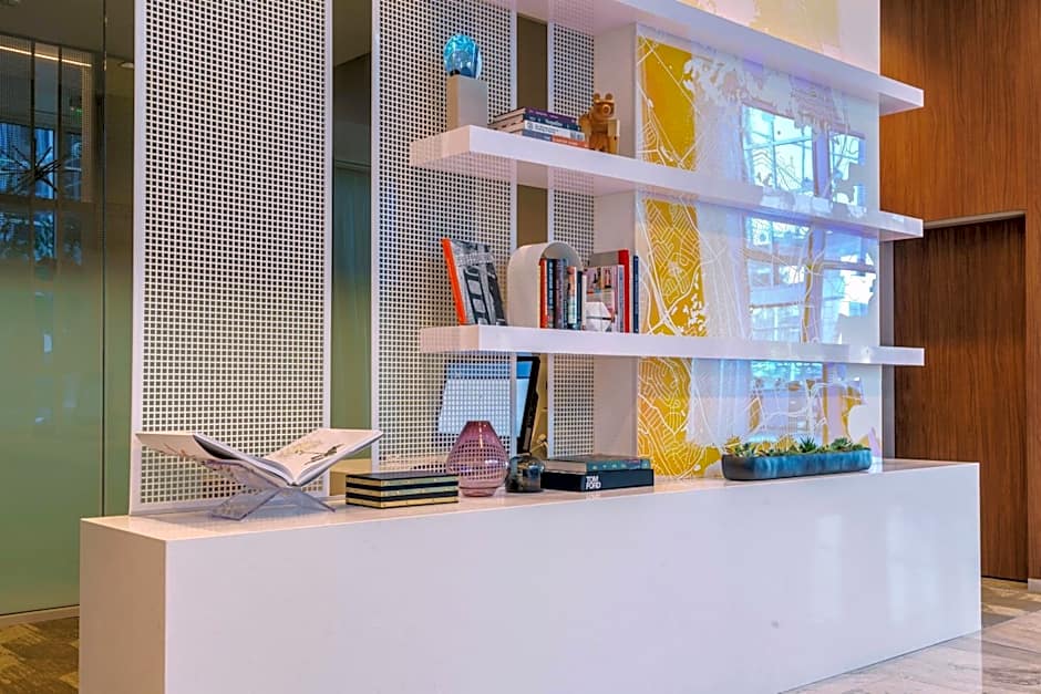 AC Hotel by Marriott San Francisco Airport/Oyster Point Waterfront