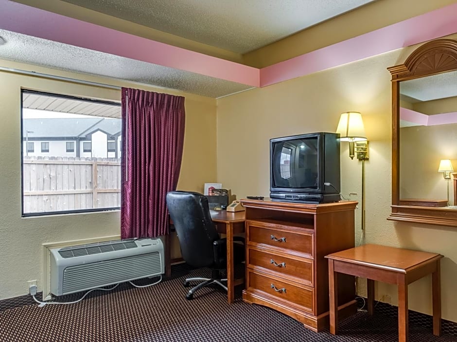 Travelers Inn Midwest City