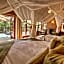 Vuyani Safari Lodge