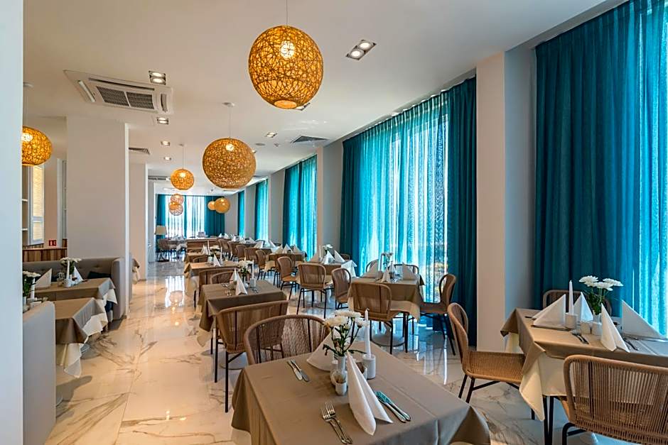 HVD Nympha Hotel - All Inclusive, Private Beach & Free Parking - Adults Only