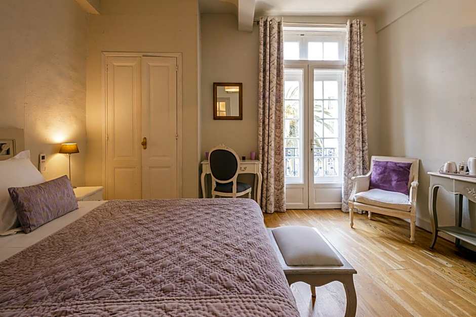 Hôtel De L'Amphithéâtre