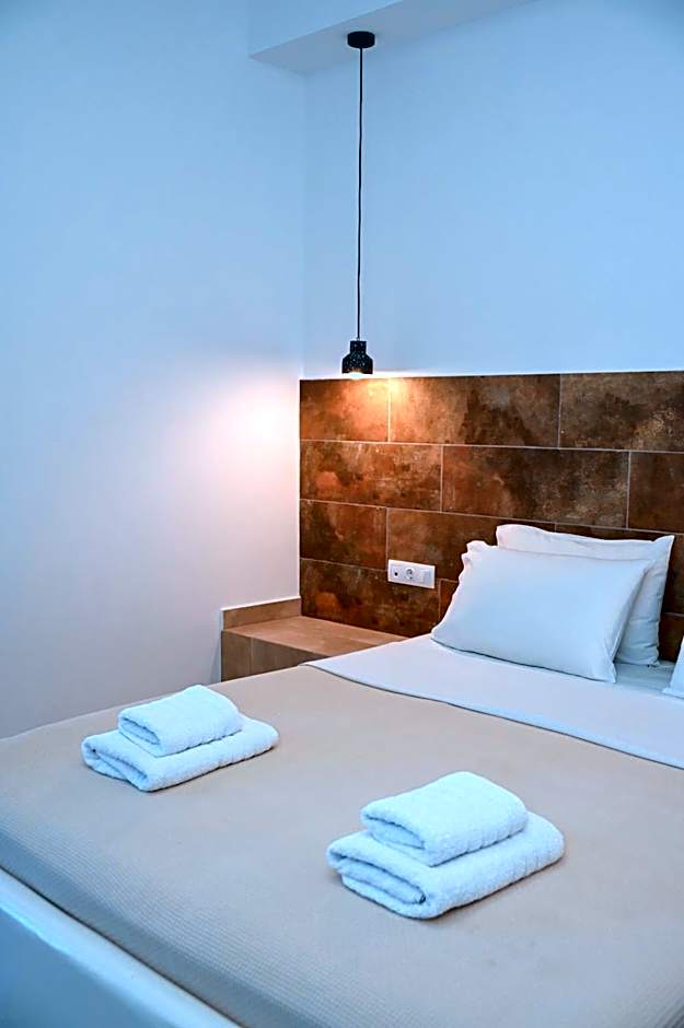 Glaronisia Hotel