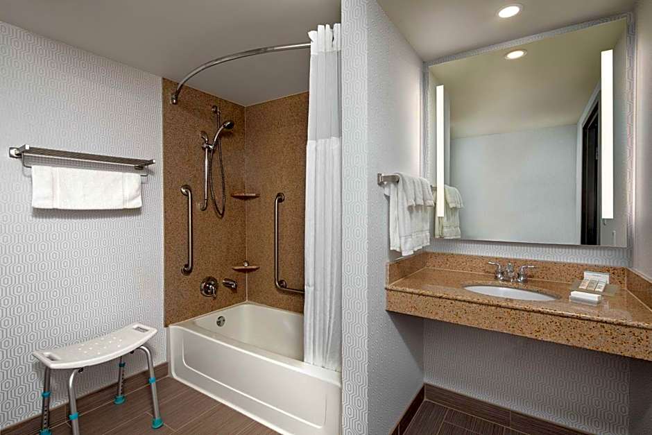 Hilton Garden Inn Halifax Airport