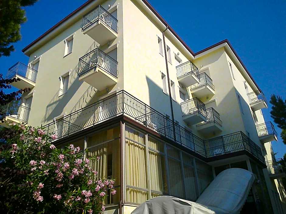 Hotel Augustus