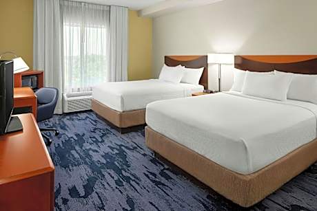 Queen Room with Two Queen Beds and Adapted Tub - Mobility and Hearing Accessible