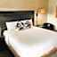 Hi-Ho: A Hi-Tech Hotel