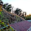 Malibu Country Inn
