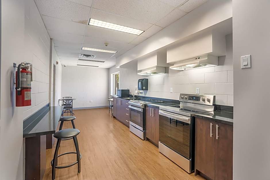 Residence & Conference Centre - Niagara-on-the-Lake