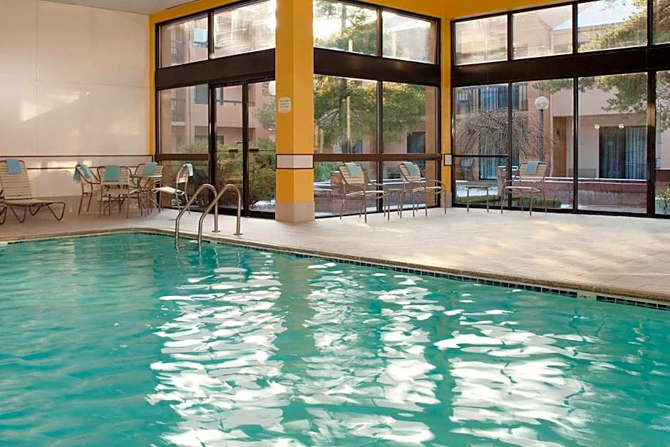 Courtyard by Marriott Detroit Southfield