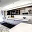 Super 8 by Wyndham Woods Cross - Salt Lake City North