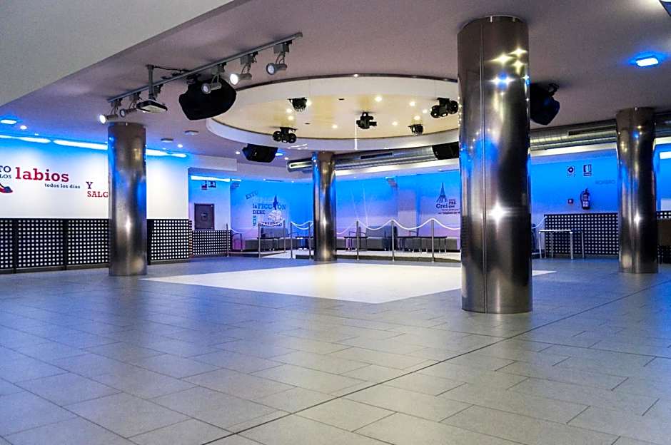 Escuderos Hotel Cruz