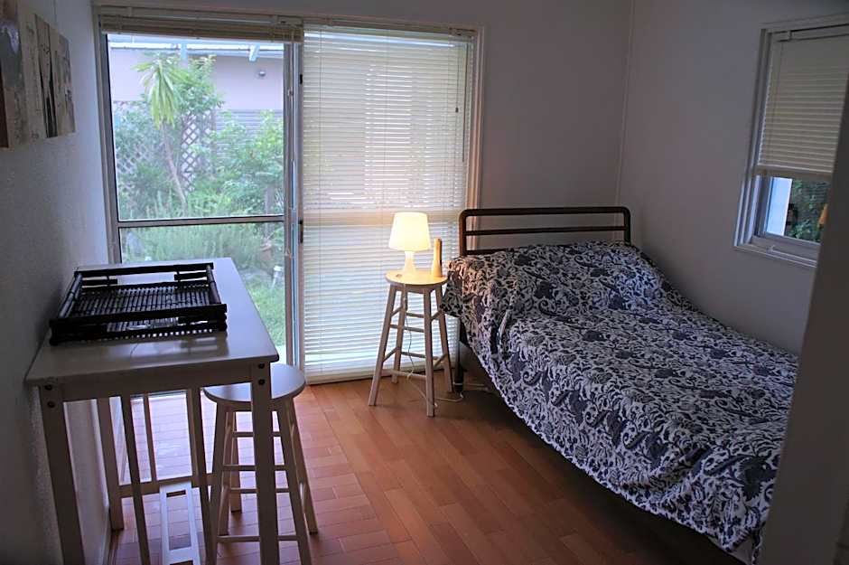 EMS Enoshima クラシックゲストハウス 寝室は個室 犬OK