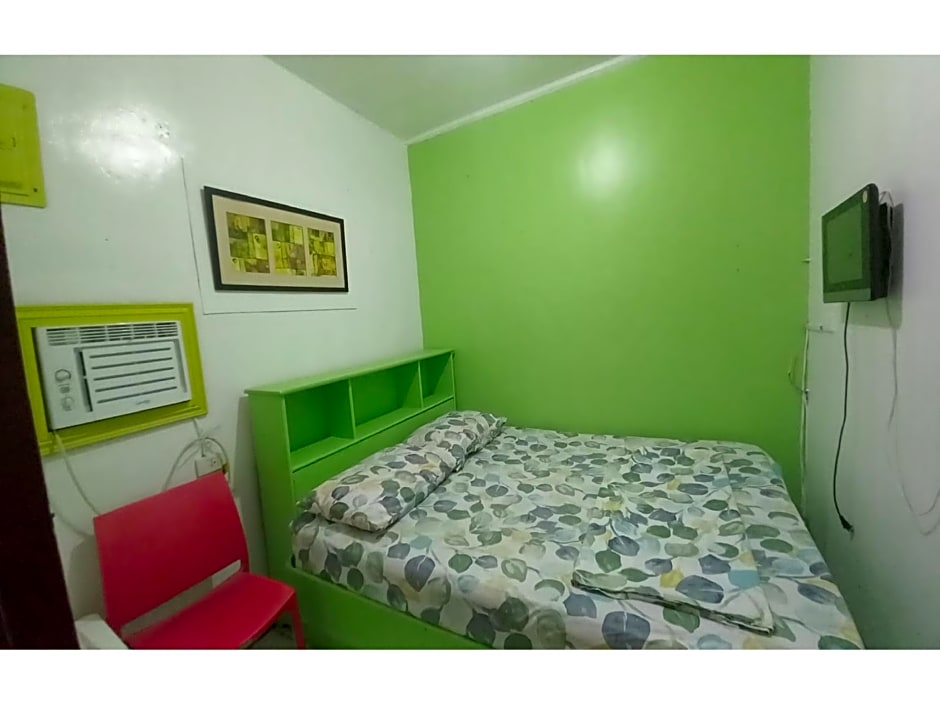 OYO 1048 Jomckayl Apartelle