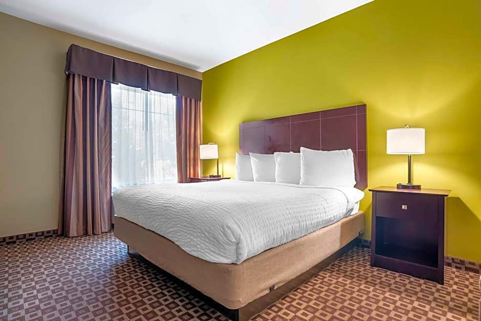 Best Western Plus Chalmette Hotel