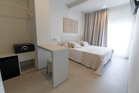 Hotel Roca Plana
