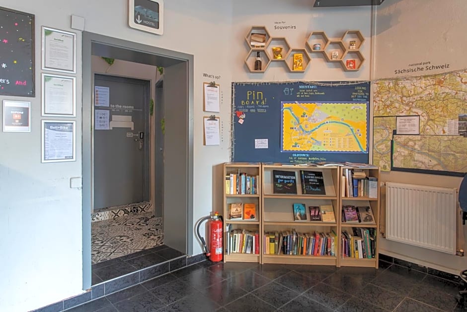 Hostel Mondpalast