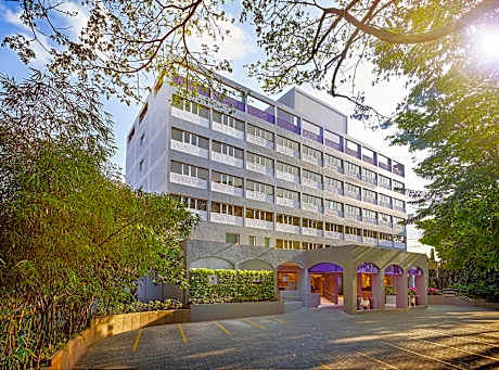 Vivanta Bengaluru Residency Road