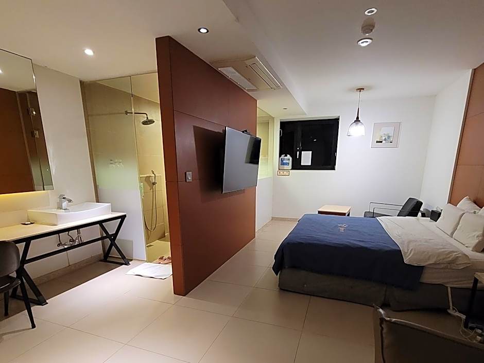 Gwangmyeong Cherbourg Hotel