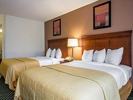 Double with 2 Double Beds - Smoking