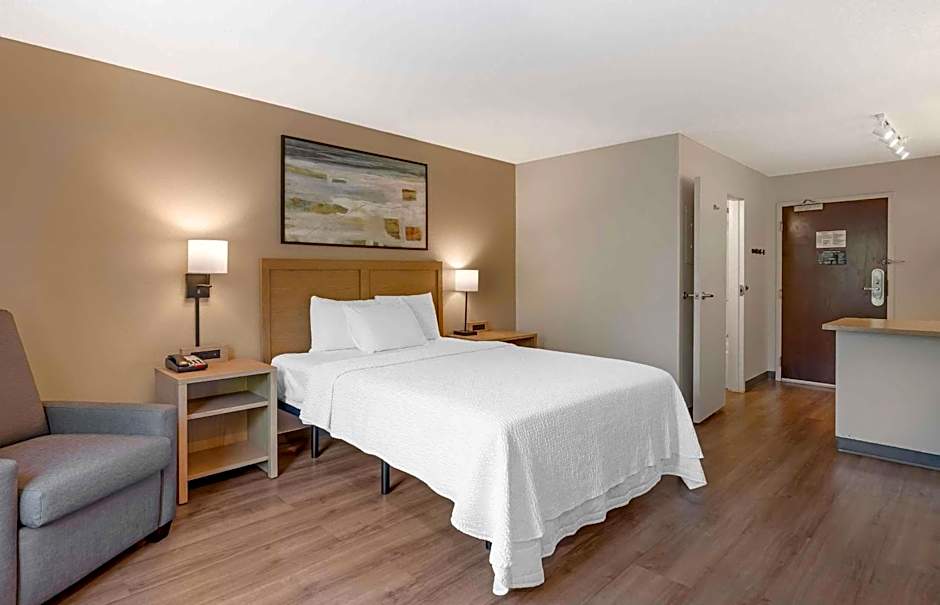 Extended Stay America Suites - St. Petersburg - Clearwater - Executive Dr.