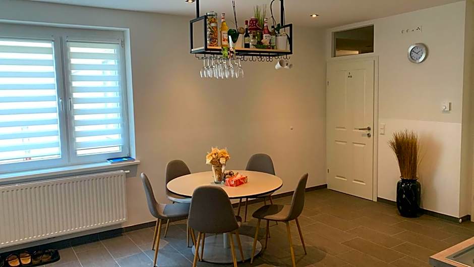 Lion`s Rooms n Apartments