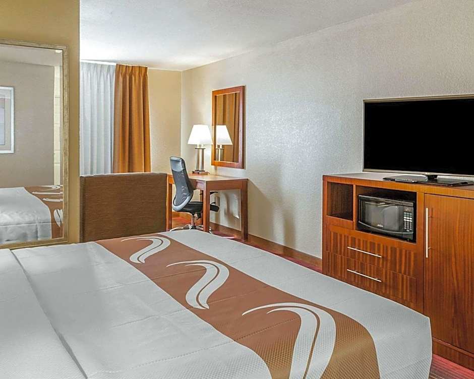 Quality Inn & Suites Albuquerque West