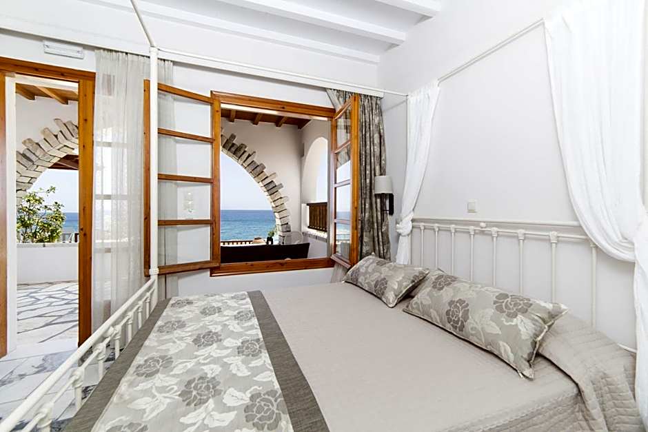 Photo 1 of 23 of Deluxe Apartment, Sea View