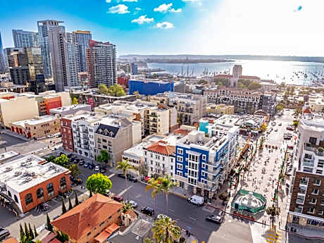 Urban Boutique Hotel