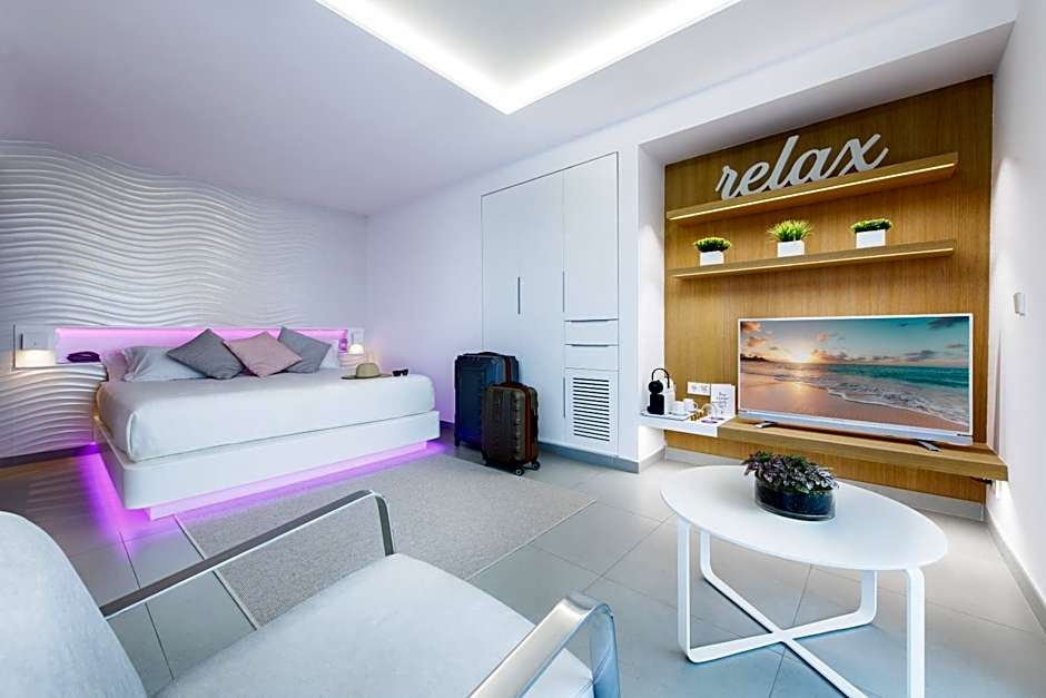 Photo 1 of 7 of Superior 1 Double Bed