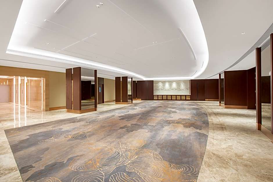 Crowne Plaza Zhuhai City Center By IHG