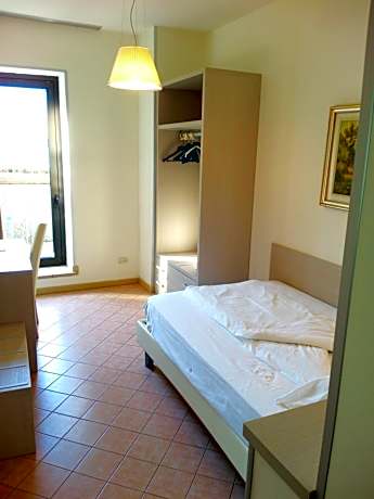 Single Room with Lake View