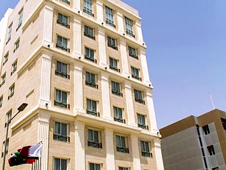 Premium Strato Hotel