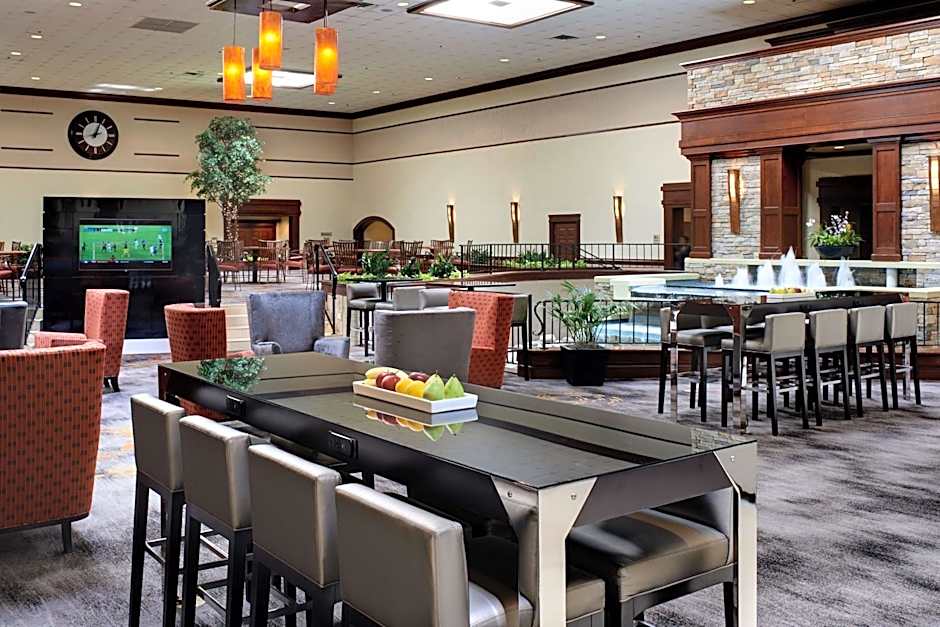 DoubleTree By Hilton Hotel Detroit-Dearborn