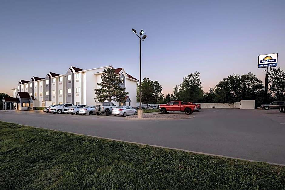Days Inn by Wyndham near Kansas Speedway