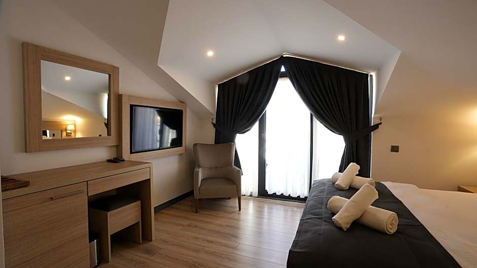 Alesta Seaside Residence