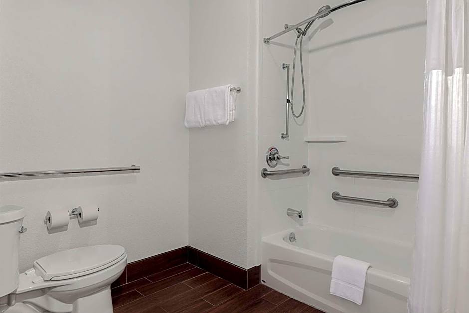 Spark by Hilton Evansville East, IN