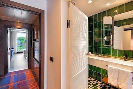 Two Connecting Double Rooms