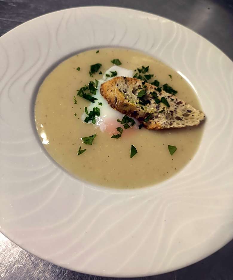 Logis Hôtel -Spa-Restaurant Le Saint Antoine