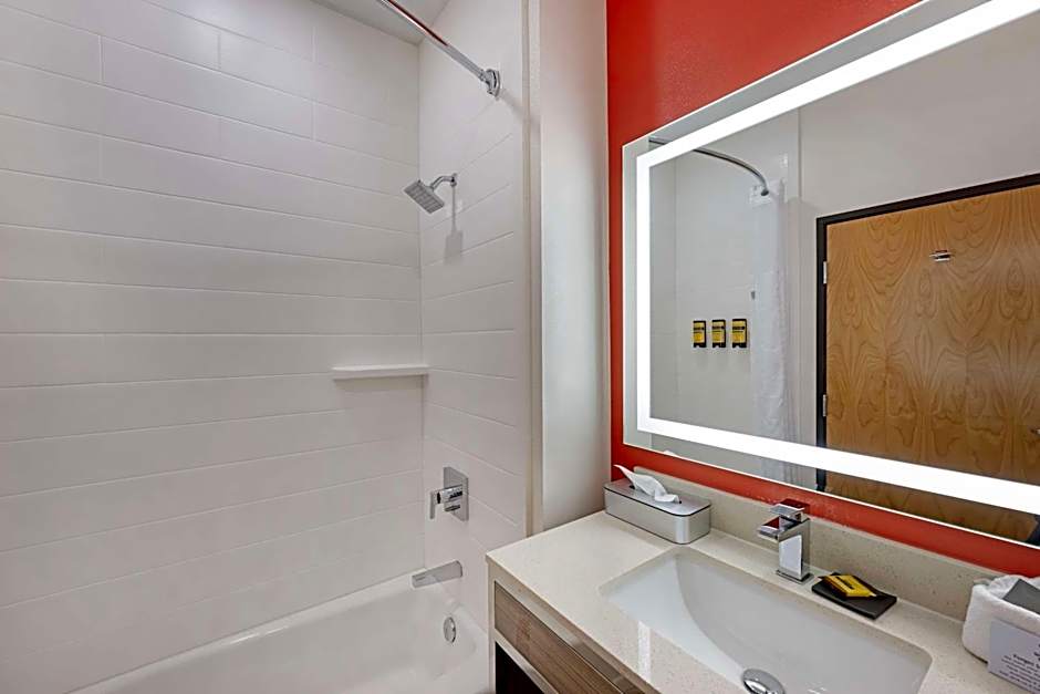 Best Western Plus Executive Residency Carlsbad Hotel
