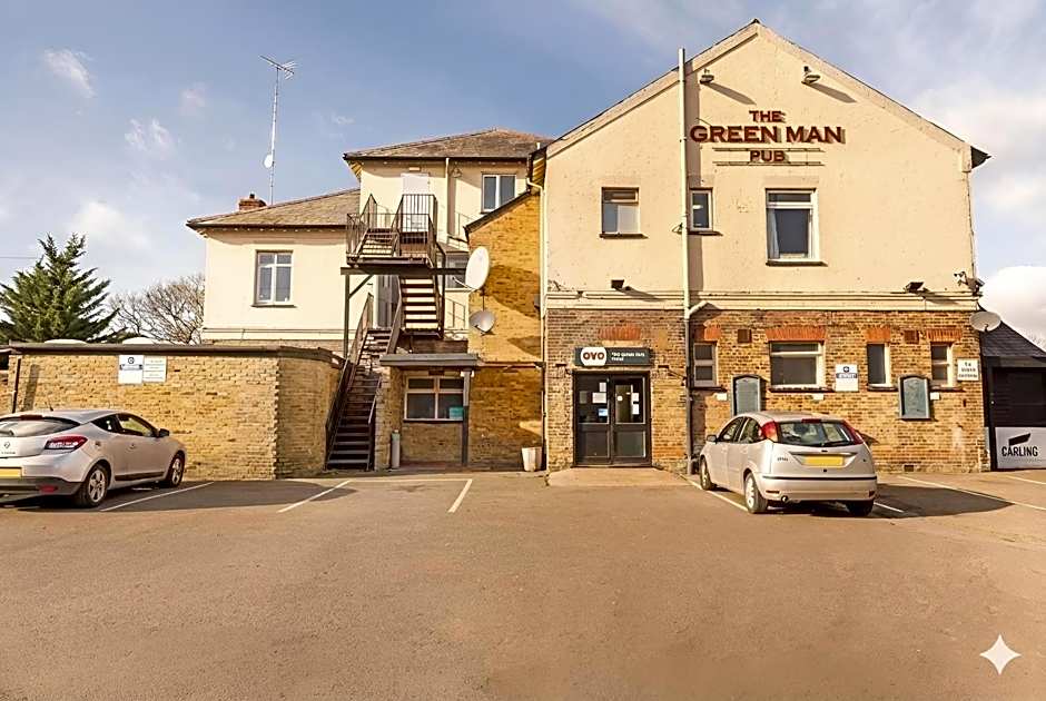 OYO The Green Man Pub and Hotel