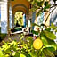 Villa La Dogana B&B di Charme - Historic Villa with a beautiful garden - private parking