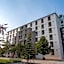 Creston Grand Hotel Suphan Buri
