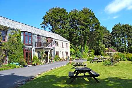 Trimstone Manor Hotel
