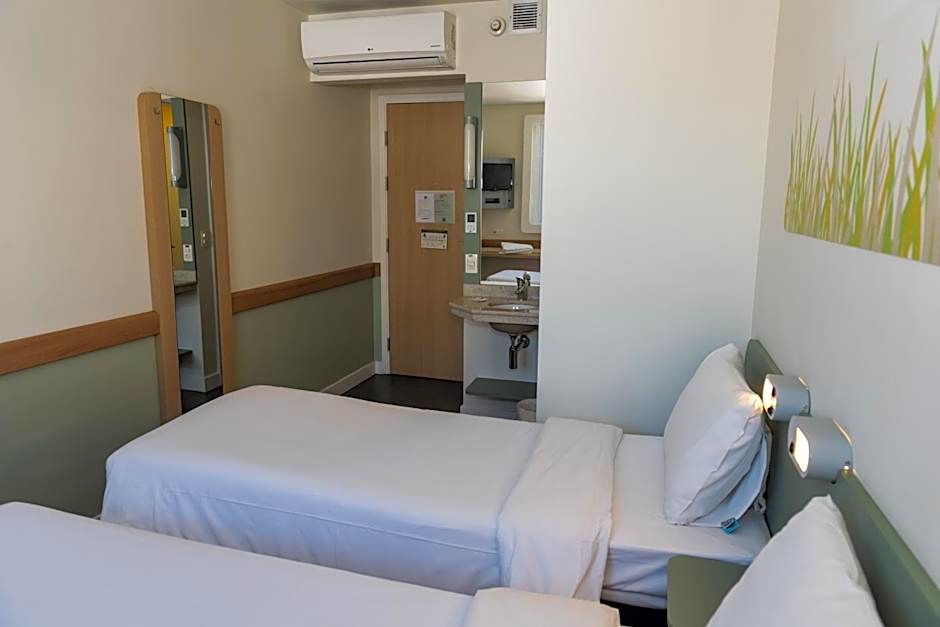 ibis budget RJ Praia de Botafogo