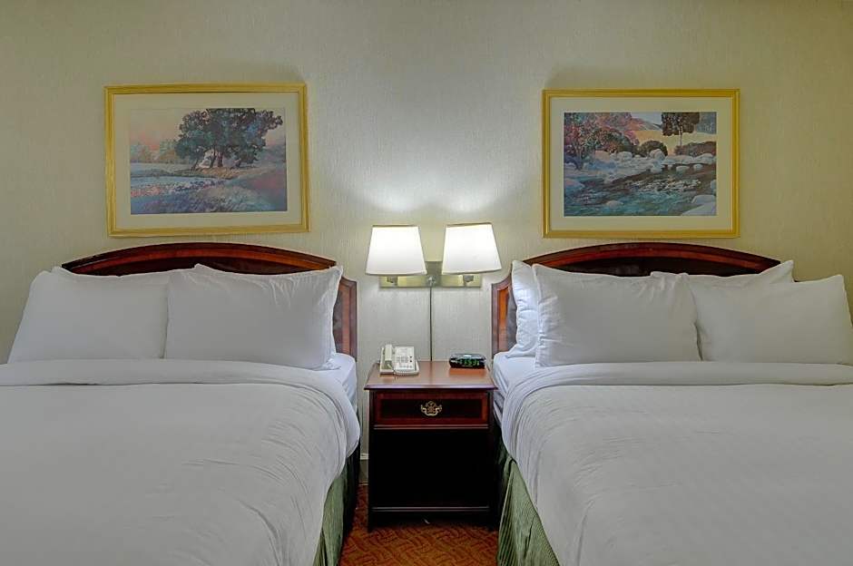 Vagabond Inn Executive - San Francisco Airport Bayfront (SFO)